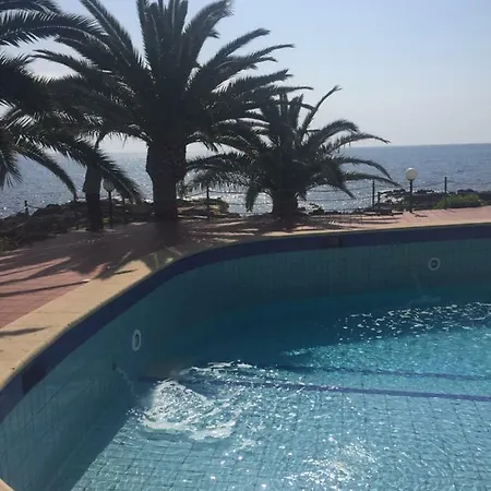 Апартаменти Paradise *