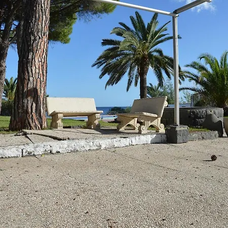 Апартаменти Paradise *