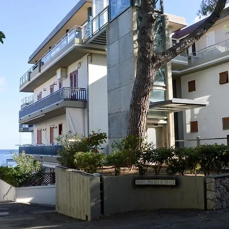 Paradise Apartment