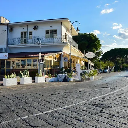 Paradise Apartment Giardini Naxos