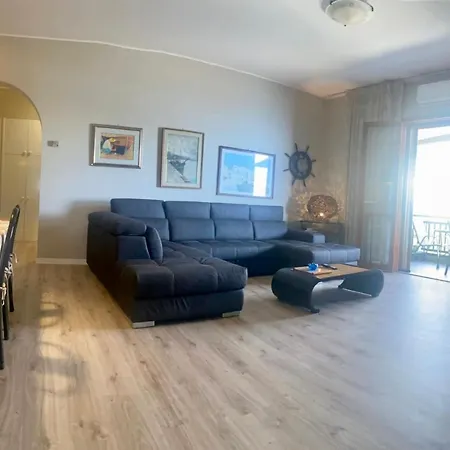 Paradise Apartment Giardini Naxos